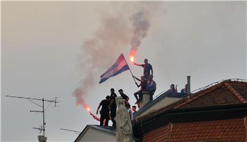 Vatreni stigli na Jelačićev trg koji je "eksplodirao" od oduševljenja