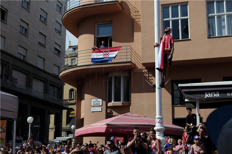 Doček "Vatrenih" na Trgu bana Jelačića