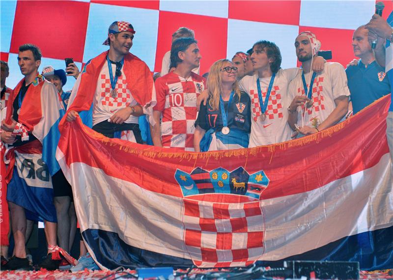 Vatreni stigli na Jelačićev trg koji je "eksplodirao" od oduševljenja