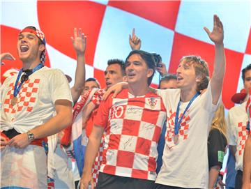 Vatreni stigli na Jelačićev trg koji je "eksplodirao" od oduševljenja