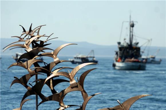 Fisherman dies in storm off Sibenik