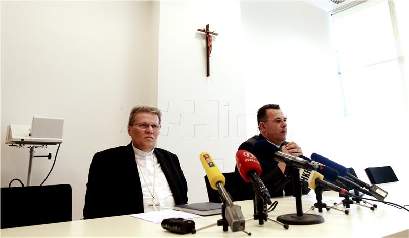 Croatian Catholic bishops: EU still without answer to migrants' arrivals