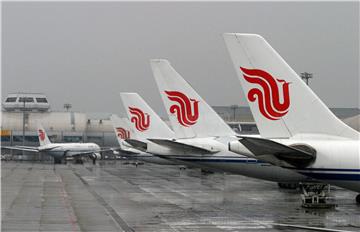 Piloti Air China otpušteni zbog korištenja e-cigareta na letu