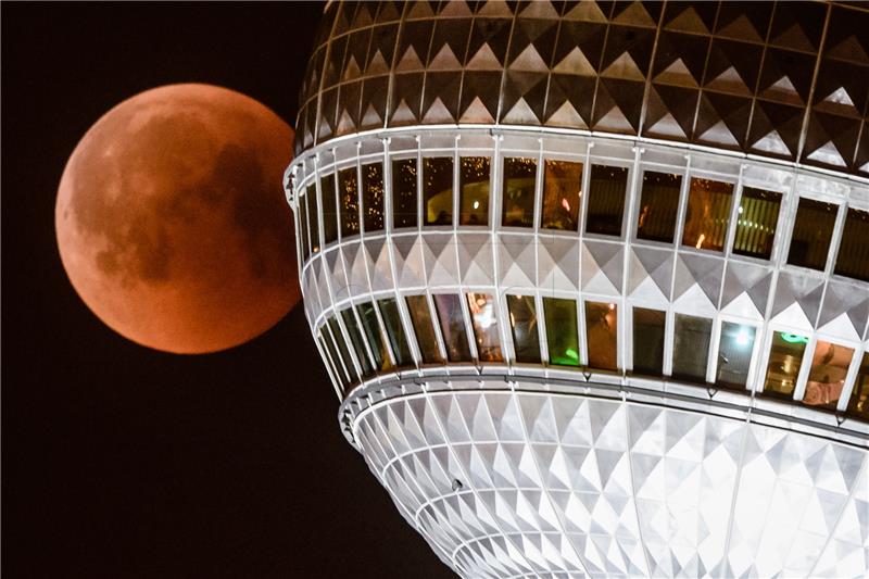 GERMANY LUNAR ECLIPSE