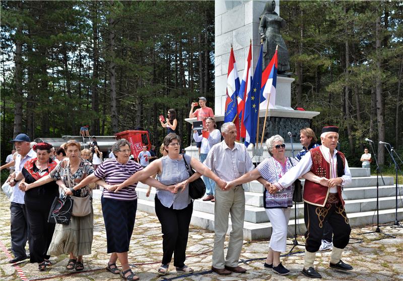 U Srbu obilježen dan ustanka