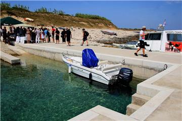 Otvorene uređene rive na otocima Male Srakane i Susak