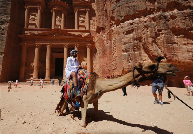 JORDAN PETRA ARCHEOLOGY