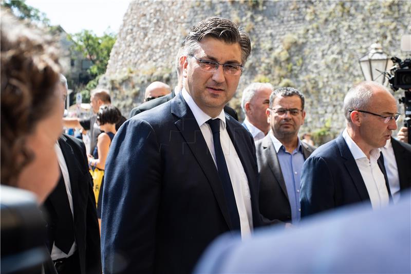 Plenković i Krstičević: Oliver je bio građanin svijeta koji je davao snagu braniteljima 