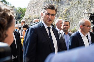 Plenković i Krstičević: Oliver je bio građanin svijeta koji je davao snagu braniteljima 