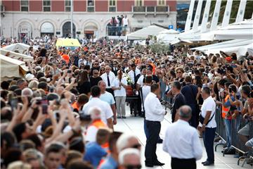 Cijeli Split ispratio Olivera Dragojevića: Hvala, legendo