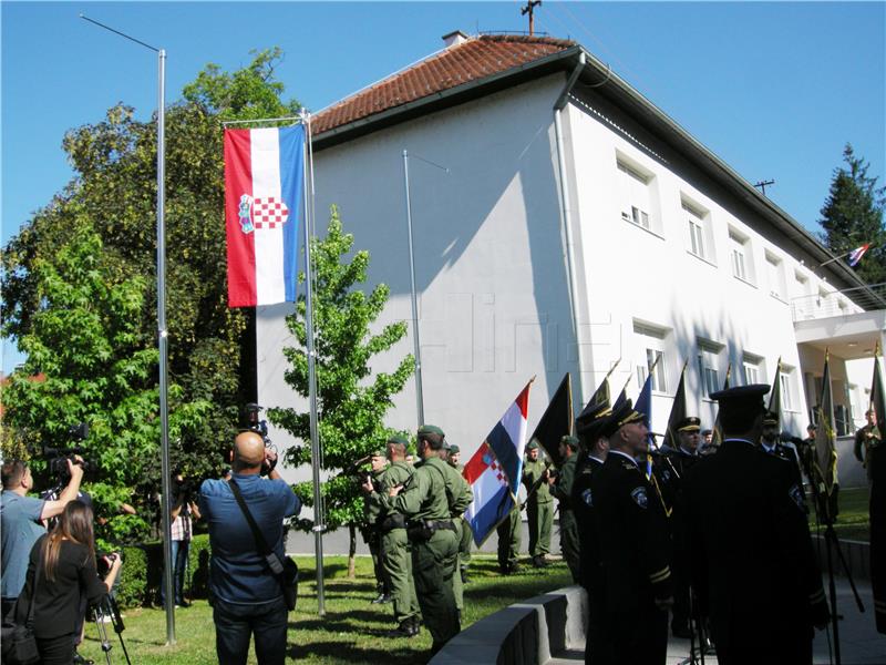 Za Dan domovinske zahvalnosti Thompson u Glini