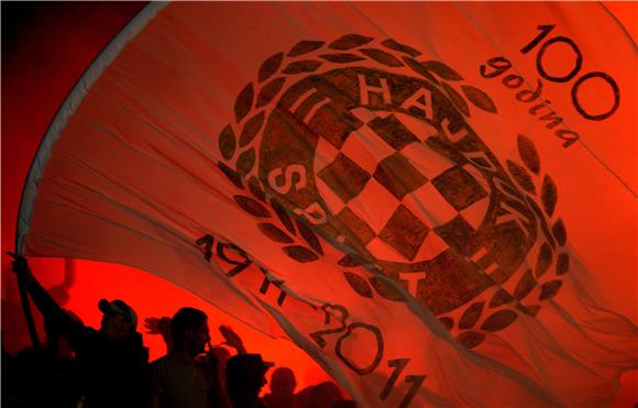 32 football fans from Croatia arrested in Serbia for rampage at gas station