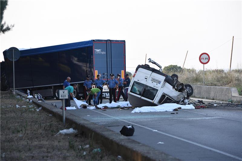 ITALY LECINA ROAD ACCIDENT