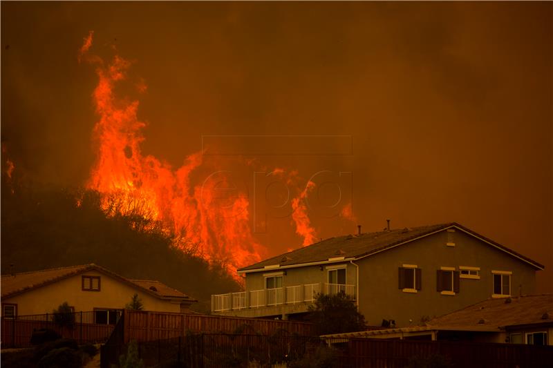 USA CALIFORNIA HOLY WILDFIRE