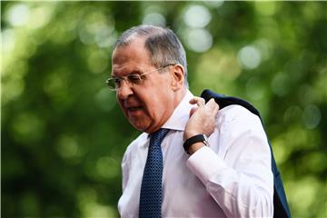 Lavrov rekao Pompeu da Moskva kategorički odbija nove američke sankcije 