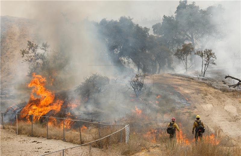 USA CALIFORNIA CORONA HOLY FIRE WILDFIRE