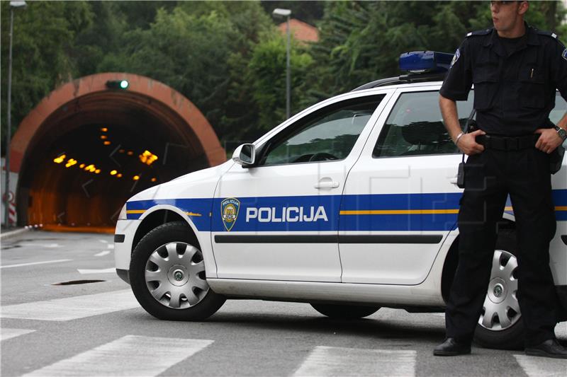 Na A3 kod Okučana u jednoj od tri prometne nesreće ozlijeđeno 11 osoba