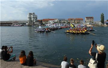 Start 21. Maratona lađa u Metkoviću