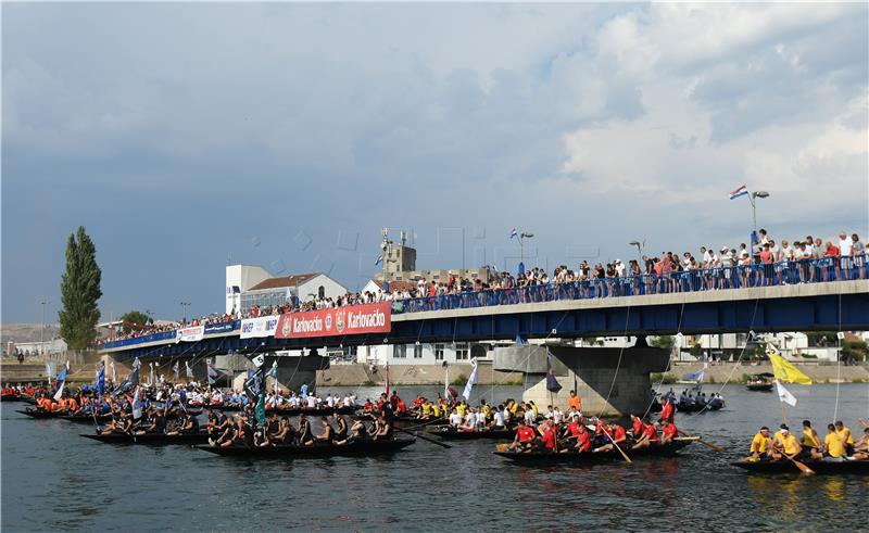 Start 21. Maratona lađa u Metkoviću