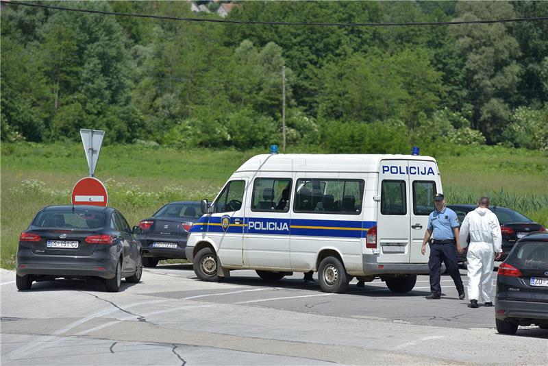 Two dead and 10 alive migrants found by Croatian police in forest