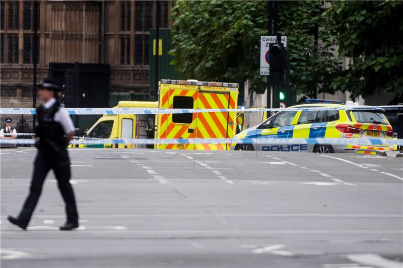 BRITAIN POLICE INCIDENT WESTMINSTER CAR CRASH