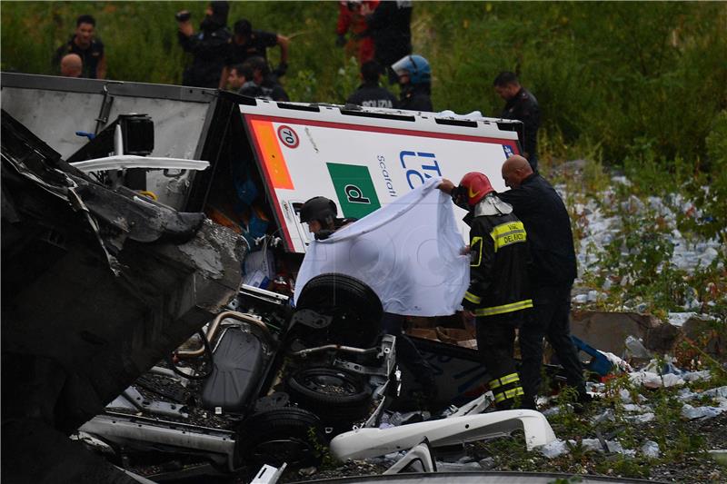 ITALY  BRIDGE COLLAPSE