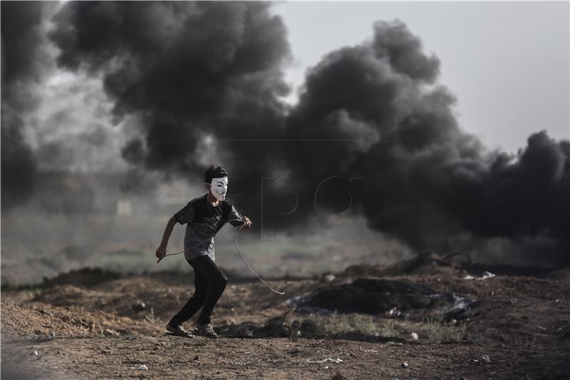 Dva Palestinca ubijena u Gazi u izraelskoj vatri, napori za trajan mir