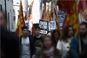 ARGENTINA PROTESTS IMF