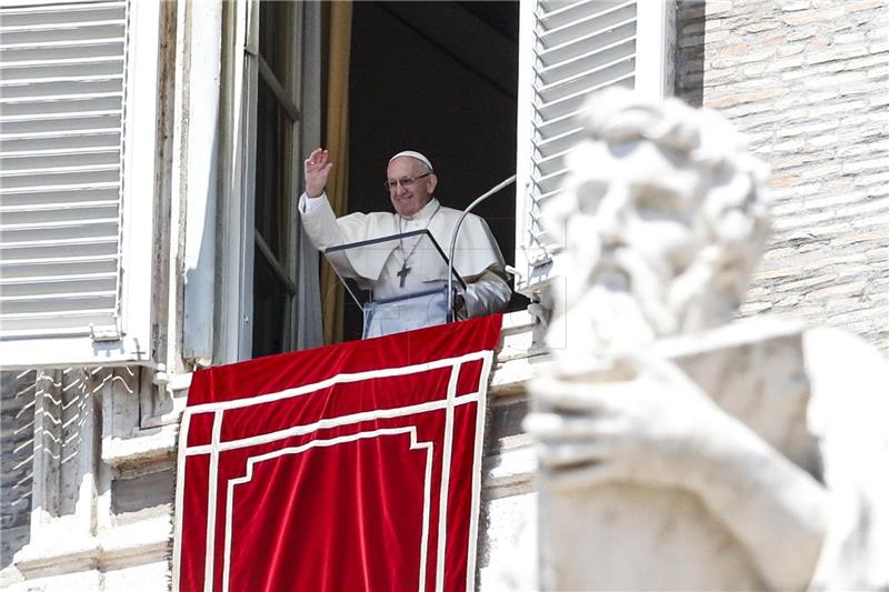 VATICAN CHURCHES POPE ANGELUS