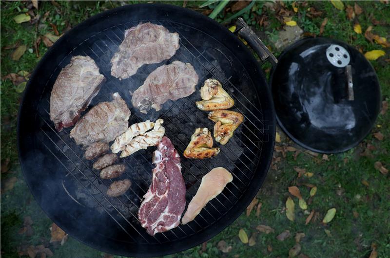 Low carb dijete bazirane na mesu skraćuju životni vijek - studija