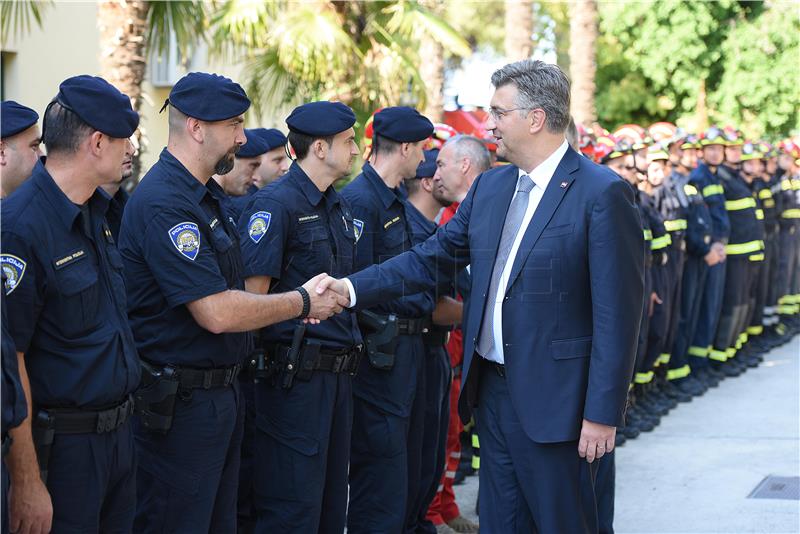 Premijer Plenković u posjetu Divuljama