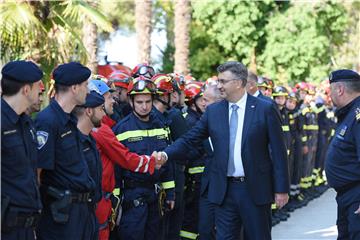 Premijer Plenković u posjetu Divuljama