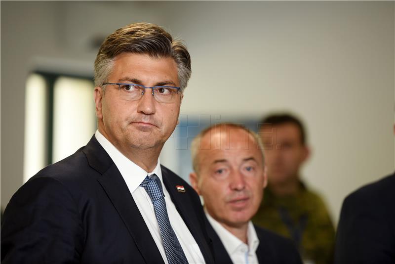 Premijer Plenković u posjetu Divuljama