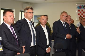 Premijer Plenković u posjetu Divuljama