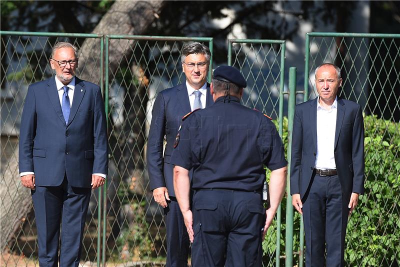 3,200 cases of migrants trespassing Croatian border YTD, says minister