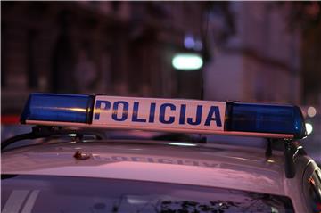 Pijani mladić BMW-om udario u četiri parkirana automobila kod Vodica