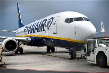 (FILE) IRELAND TRANSPORT UNIONS RYANAIR