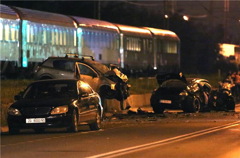 Dvije osobe poginule u teškoj prometnoj nesreći u Zagrebu