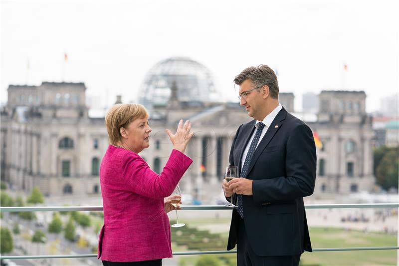 Merkel hvali Hrvatsku zbog zaštite europskih granica i podupire ulazak u šengensku zonu