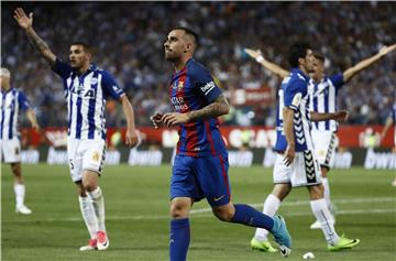 Alcacer iz Barcelone na posudbi u Borussiji iz Dortmunda