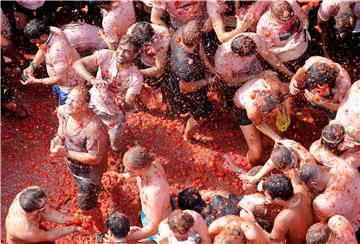 SPAIN TOMATINA FESTIVAL