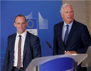 Barnier nudi Britaniji čvrste veze ali ne i "jedinstveno tržište 'a la carte'"