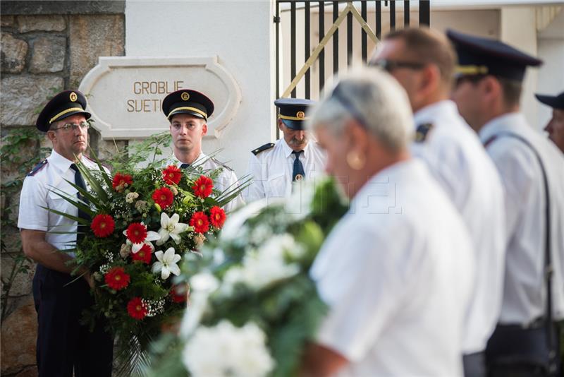 Mimohodom sjećanja u Tisnom obilježena 11. godišnjica kornatske tragedije