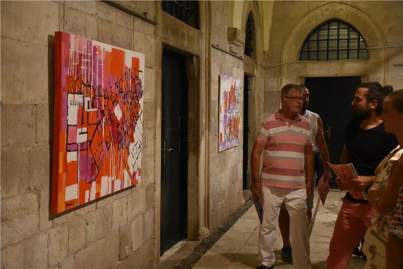Dubrovnik: Otvorena izložba Romane Milutin Fabris