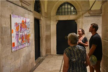 Dubrovnik: Otvorena izložba Romane Milutin Fabris