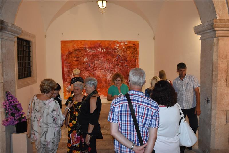 Dubrovnik: Otvorena izložba Romane Milutin Fabris