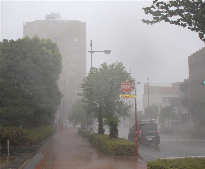 JAPAN TYPHOON JEBI