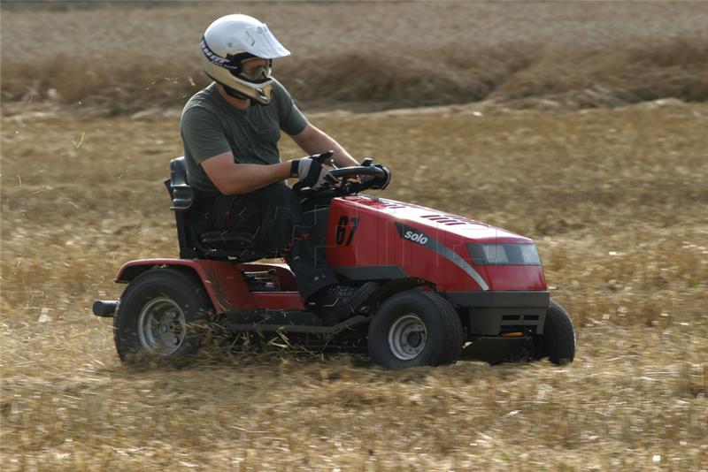 Najbrža svjetska kosilica? Honda proizvela stroj koji može do 240 na sat