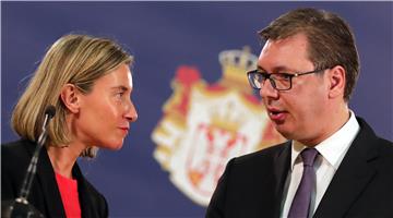 Vučić se u Bruxellesu odbio sastati s Thacijem