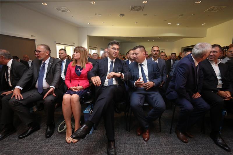 Plenković: Očekujemo da se radi na daljnjoj doradi plana restrukturiranja Uljanik grupe